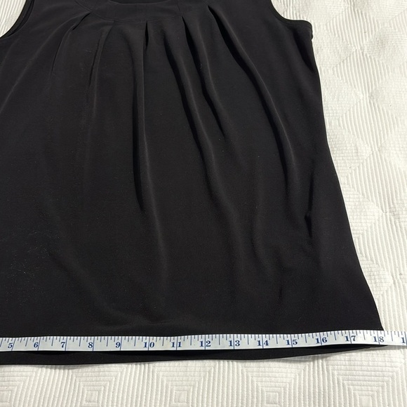 Jones Studio Separates 2 Sleeveless Shells with Pleated Fronts Print Black Small - Picture 7 of 16